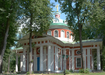Экскурсия по нашим храмам